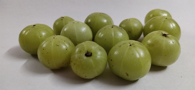 Amla Benefits In Hindi
