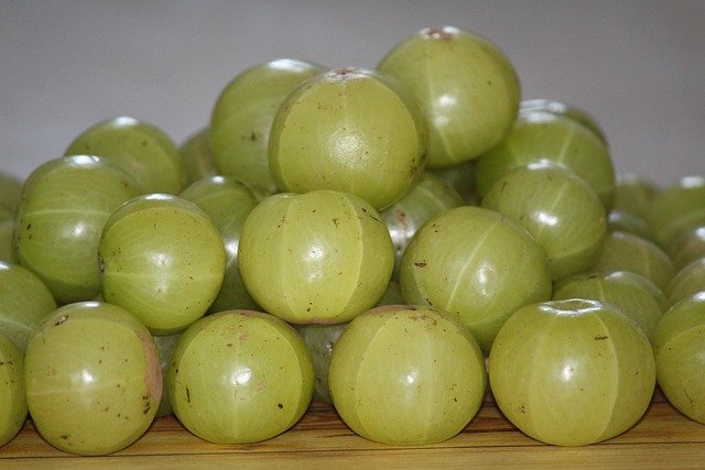 Amla Benefits In Hindi